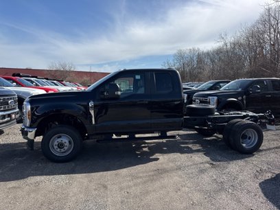 New 2024 Ford F350 XL w/ XL Chrome Package
