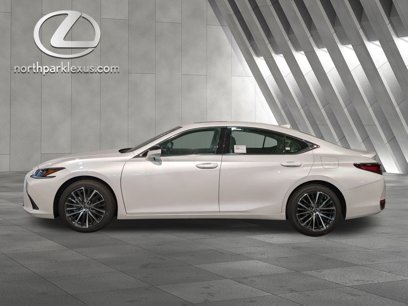 New 2025 Lexus ES 300h w/ Premium Package