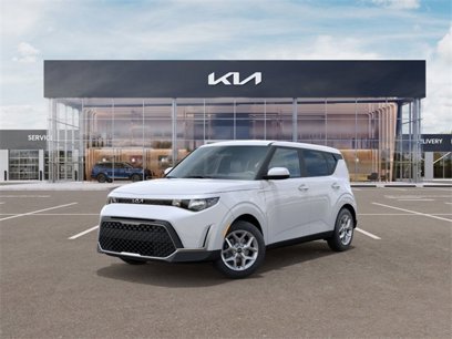 New 2025 Kia Soul LX