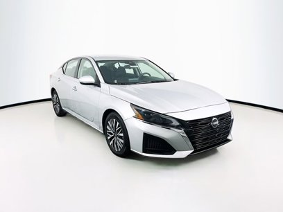 Used 2023 Nissan Altima 2.5 SV