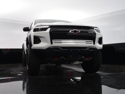 New 2025 Chevrolet Colorado ZR2 w/ Midnight Edition