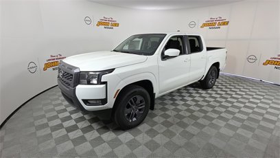 New 2025 Nissan Frontier SV w/ SV Convenience Package