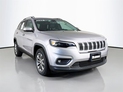 Used 2019 Jeep Cherokee Latitude Plus