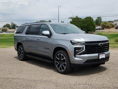 New 2025 Chevrolet Suburban RST w/ RST Capability Package