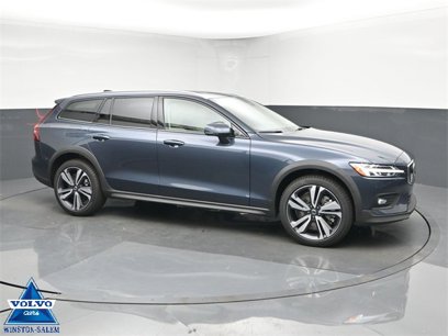New 2026 Volvo V60 B5 Cross Country Plus w/ Protection Package Premier