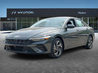New 2025 Hyundai Elantra SEL