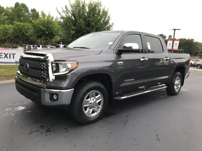 Used 2018 Toyota Tundra SR5 w/ SR5 Upgrade Package