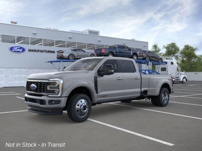 New 2025 Ford F450 4x4 Crew Cab Super Duty