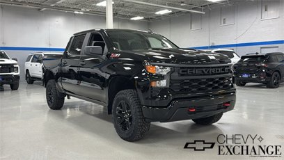 New 2025 Chevrolet Silverado 1500 Custom Trail Boss w/ LPO, Dark Essentials Package