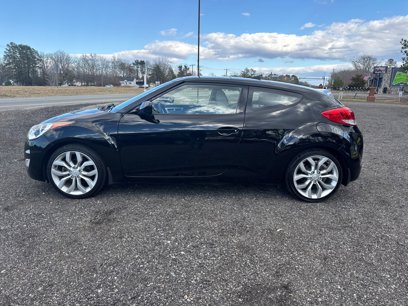 Used 2013 Hyundai Veloster w/ Style Pkg