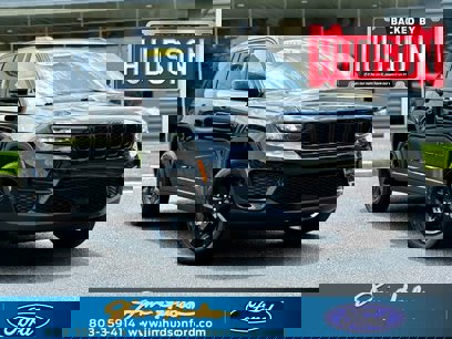Used 2024 Jeep Grand Cherokee Altitude