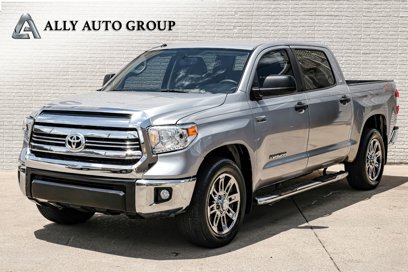 Used 2016 Toyota Tundra SR5 w/ SR5 Upgrade Package