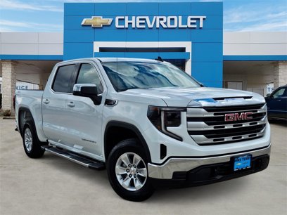 New 2024 GMC Sierra 1500 SLE
