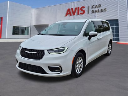 Used 2023 Chrysler Pacifica Touring-L