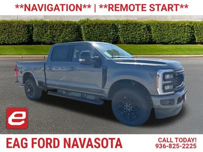 New 2025 Ford F250 Lariat w/ Black Appearance Package