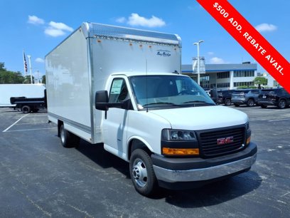 New 2025 GMC Savana 3500 Extended w/ Power Convenience Package