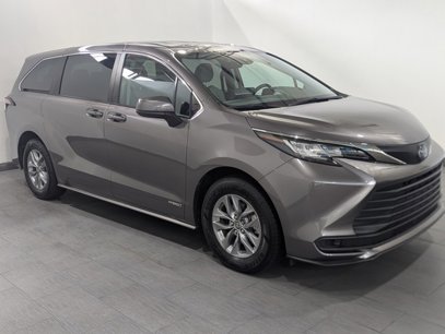 Used 2021 Toyota Sienna LE