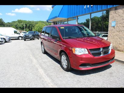 Used 2015 Dodge Grand Caravan American Value Package w/ UConnect Hands-Free Group