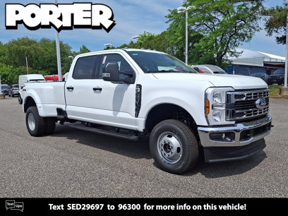 New 2025 Ford F350 XLT