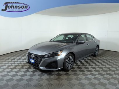 Used 2023 Nissan Altima 2.5 SV