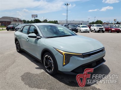 New 2025 Kia K4 EX