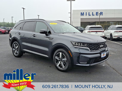Used 2023 Kia Sorento S w/ Panoramic Sunroof Package