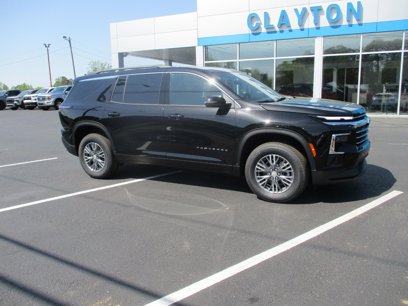 New 2025 Chevrolet Traverse LT w/ Driver Confidence Package