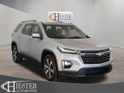 Used 2022 Chevrolet Traverse LT w/ LT Premium Package