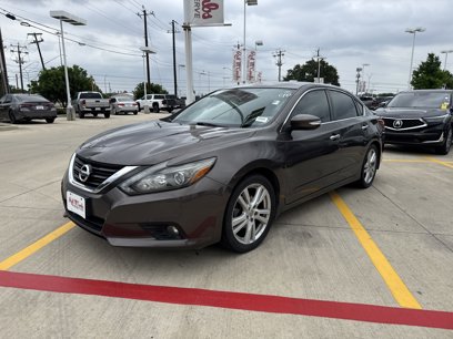 Used 2017 Nissan Altima 3.5 SL w/ 3.5SL Technology Package