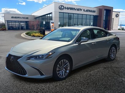 Certified 2022 Lexus ES 300h w/ Accessory Package