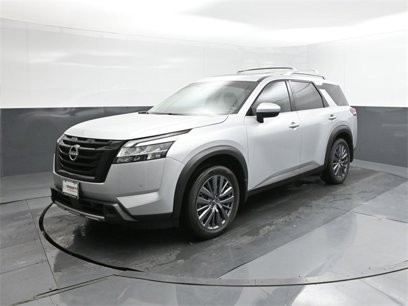 Used 2023 Nissan Pathfinder SL w/ SL Premium Package