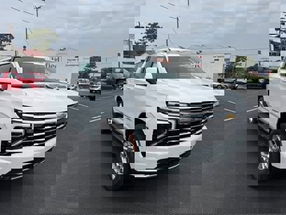 New 2025 Chevrolet Suburban LT w/ Advanced Technology Package