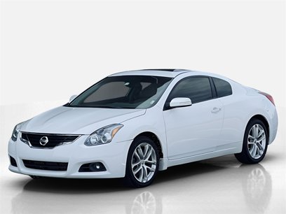 Used 2012 Nissan Altima 3.5 SR w/ Technology Pkg