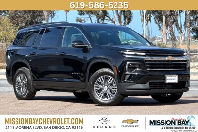 New 2025 Chevrolet Traverse LT w/ LPO, Floor Liner Package