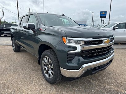 New 2025 Chevrolet Silverado 1500 LT