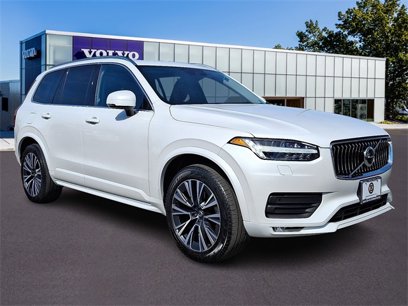 Used 2022 Volvo XC90 T6 Momentum w/ Advanced Package