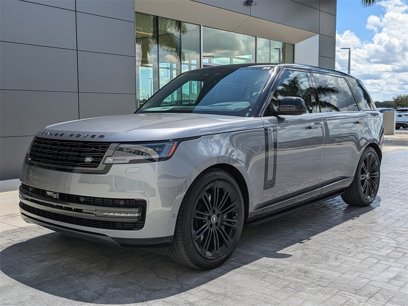 New 2025 Land Rover Range Rover Long Wheelbase SE