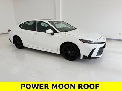 Used 2025 Toyota Camry SE w/ Multimedia Upgrade Package