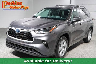 Used 2021 Toyota Highlander LE