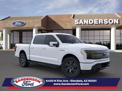 New 2023 Ford F150 Lightning Lariat w/ Max Trailer Tow Package