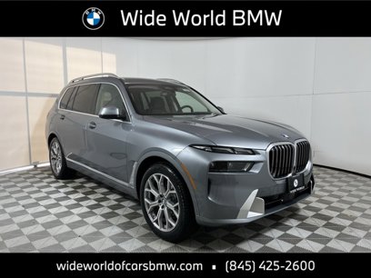 New 2025 BMW X7 xDrive40i w/ Premium Package