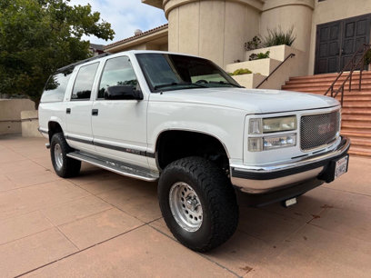 Used 1999 GMC Suburban 2WD w/ Marketing Opt Pkg 3