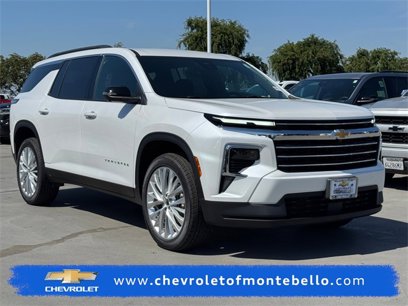 New 2025 Chevrolet Traverse LT w/ Driver Confidence Package
