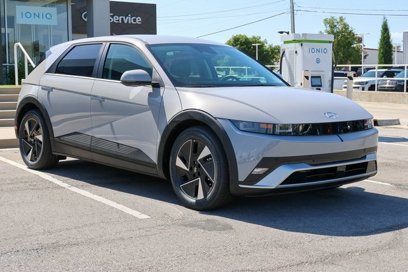New 2025 Hyundai Ioniq 5 SE