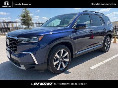 Used 2025 Honda Pilot Elite