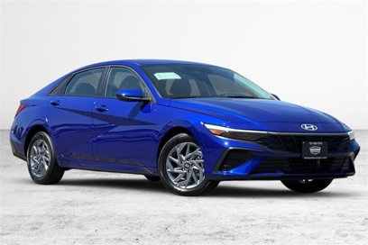 New 2025 Hyundai Elantra Blue