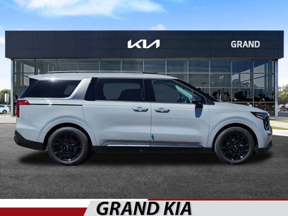 New 2025 Kia Carnival SX w/ SX Dark Edition Package