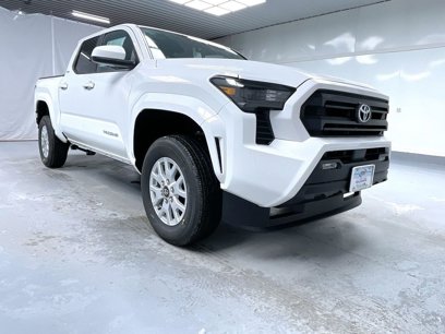 New 2024 Toyota Tacoma SR5