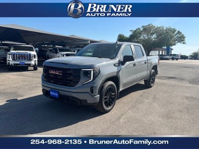 New 2025 GMC Sierra 1500 Pro w/ Graphite Edition