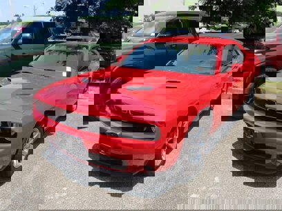 Used 2018 Dodge Challenger SXT